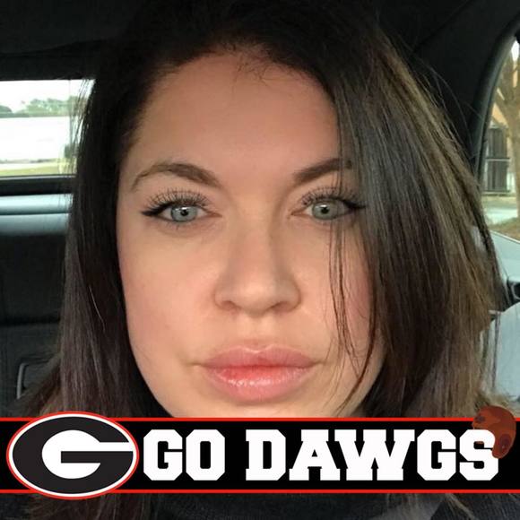 Meet your Posher, Layla J - Picture 4 of 8